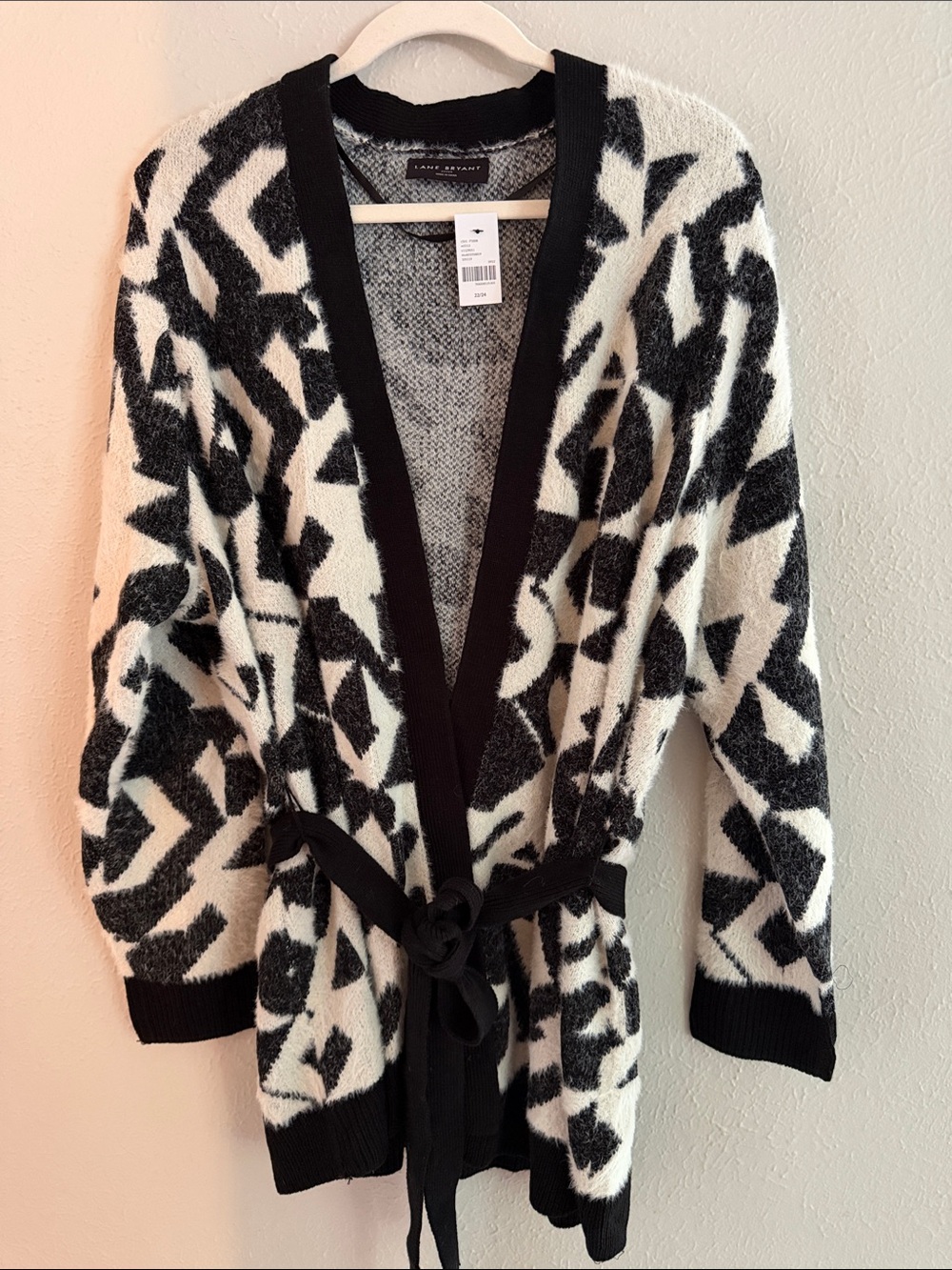 Lane Bryant Black and White Geometric Open Cardigan with Belt